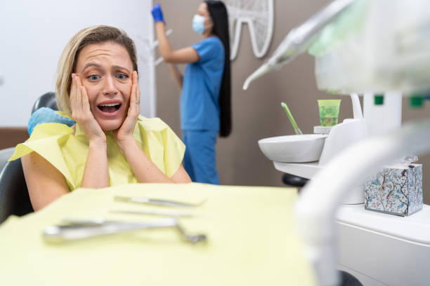 Best Dentist for Tooth Abscess  in Goshen, CA
